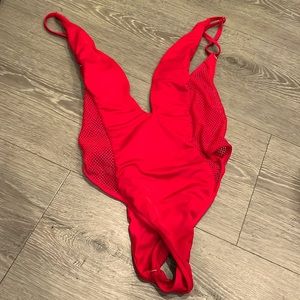 TOBI V-SHAPED ONE-PIECE MESH BATHING SUIT